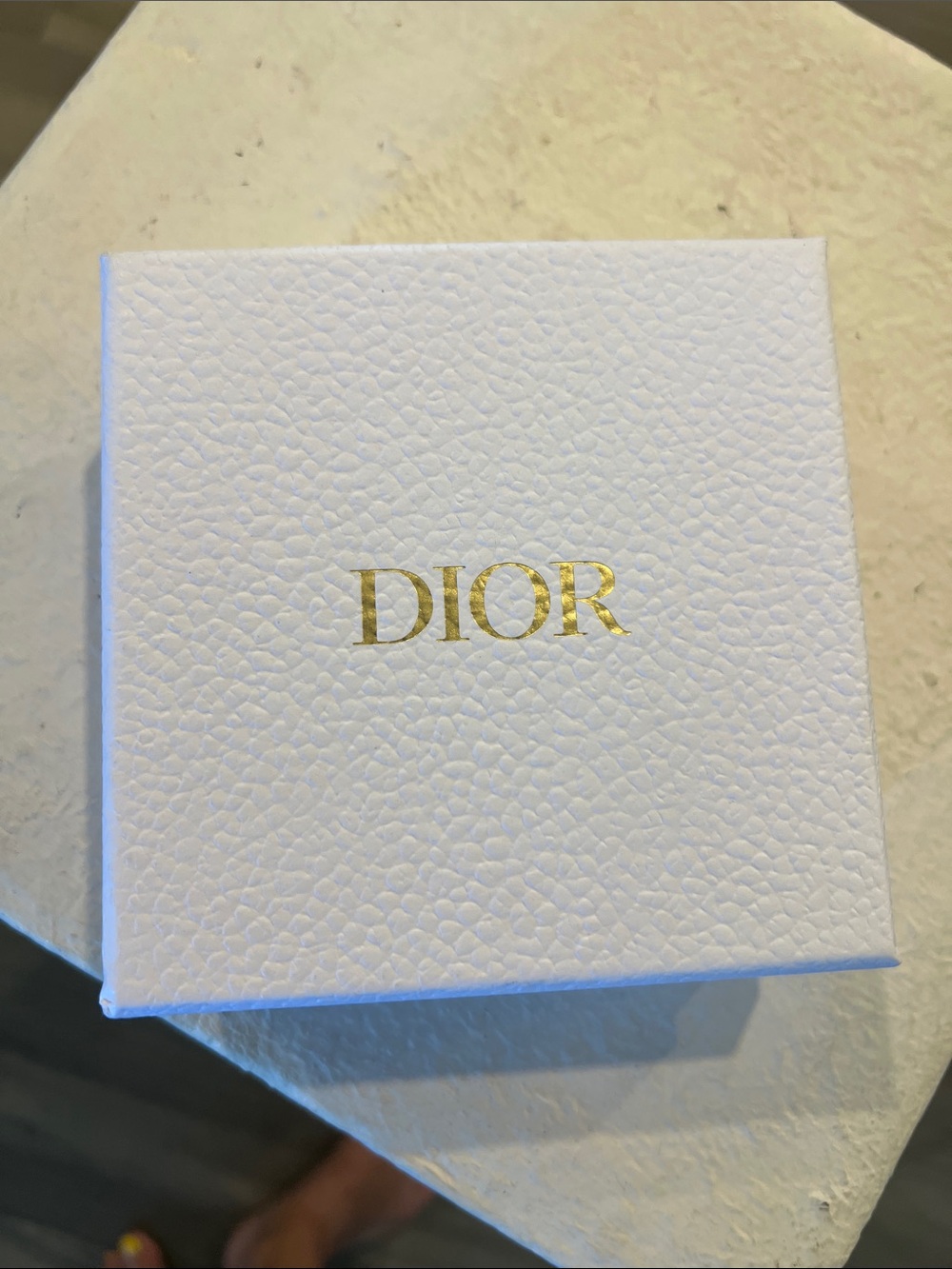 Dior Pearl and Gold Star Drop Earrings - Picture 6 of 6